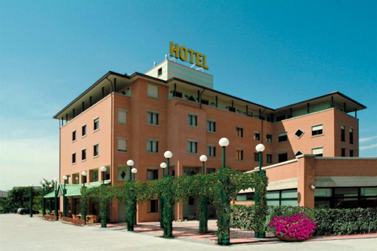 Leonardo Hotel 파르마 외부 사진