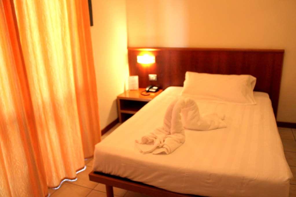 Leonardo Hotel 파르마 객실 사진